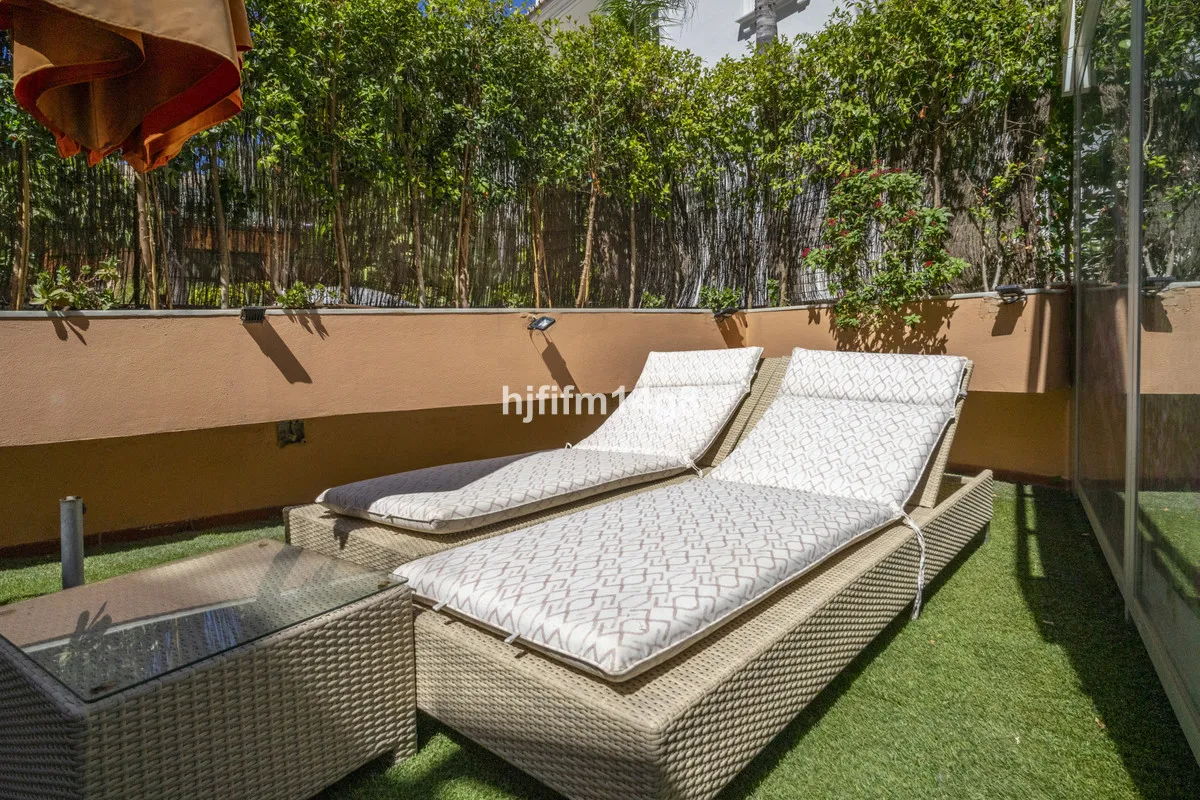 deb2ca73-0388-4d71-93e2-d553eba69613