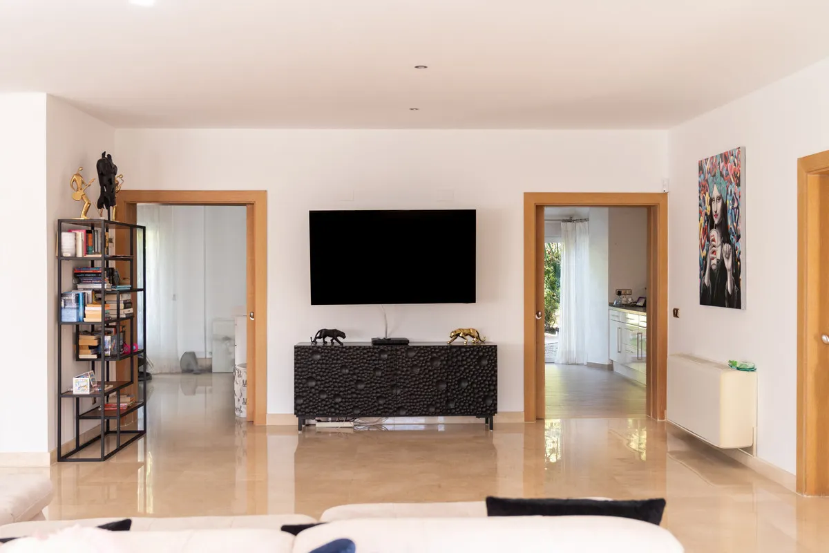 1c15c625-73da-4249-a38a-7fb822189edb