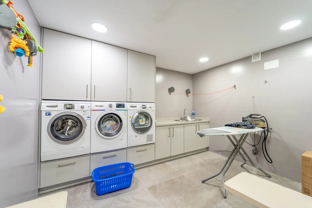 3e01490f-80fd-4c9d-836f-8cd00ea3fc6b