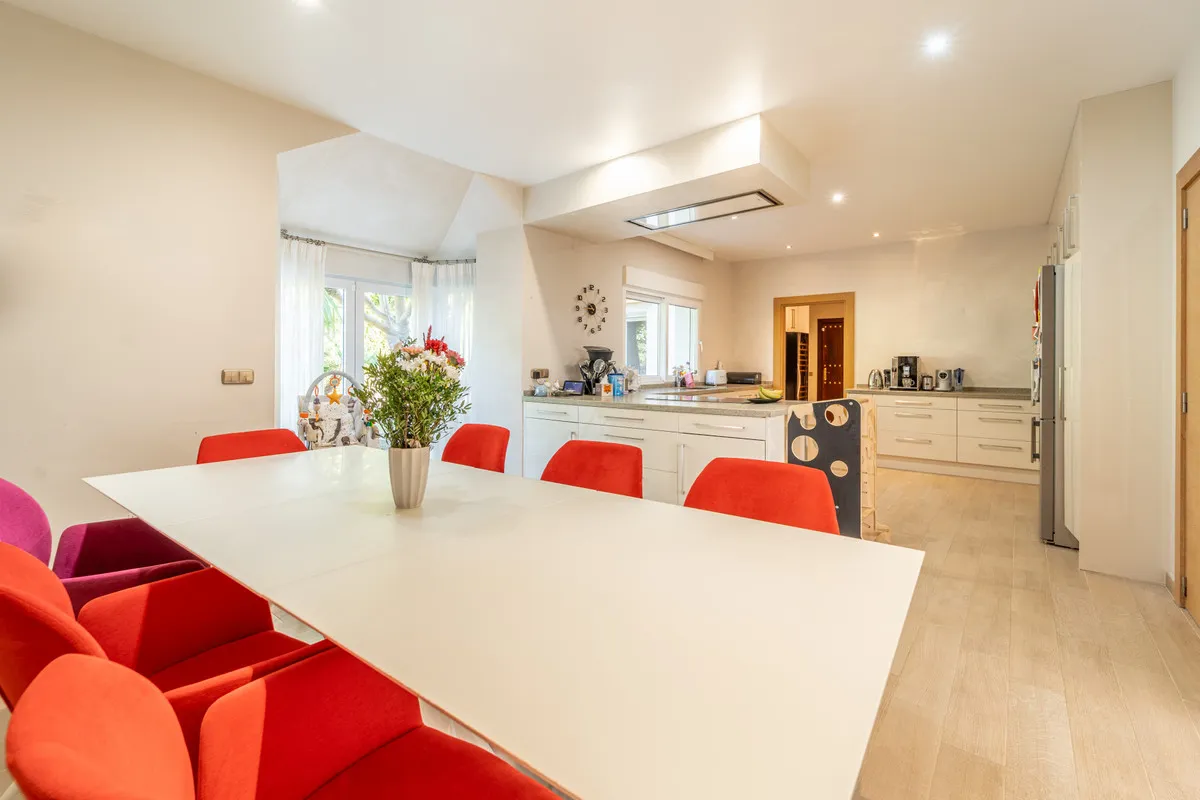 d3219dc0-acd9-4017-9d46-9a000f7ce6ae