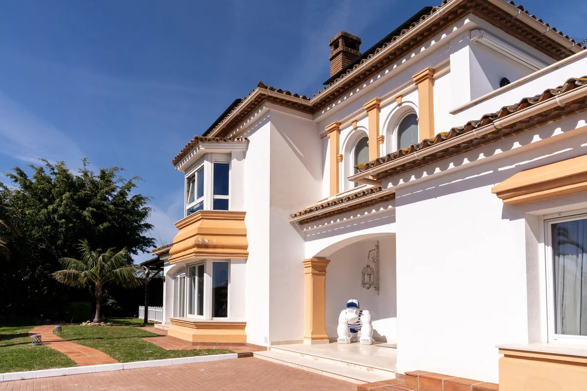 d9a359d4-e0b9-4982-b8b4-d2facc98f473