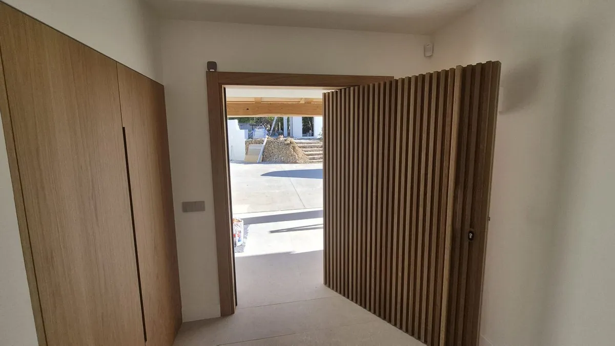 15023750-0e83-47e2-860e-5d4163440c4e