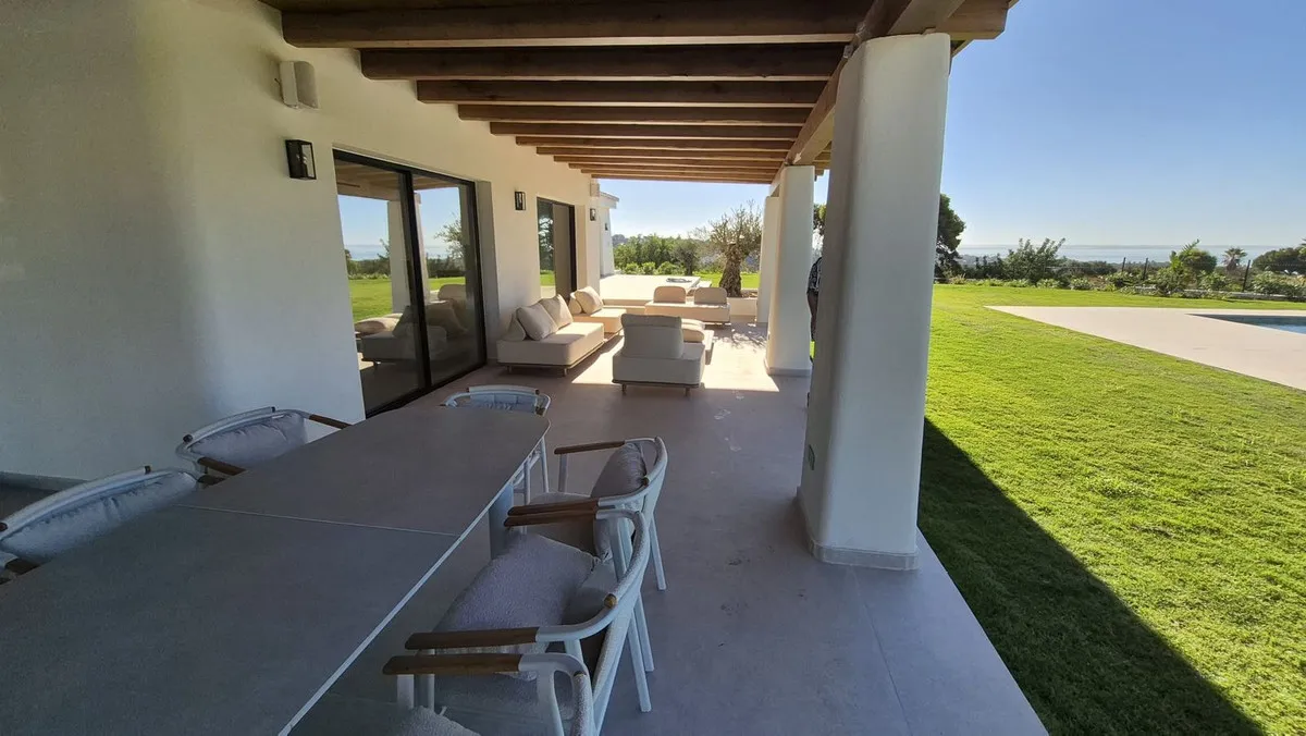 d50fd349-02d5-4a02-8cce-8a7a8131bc69