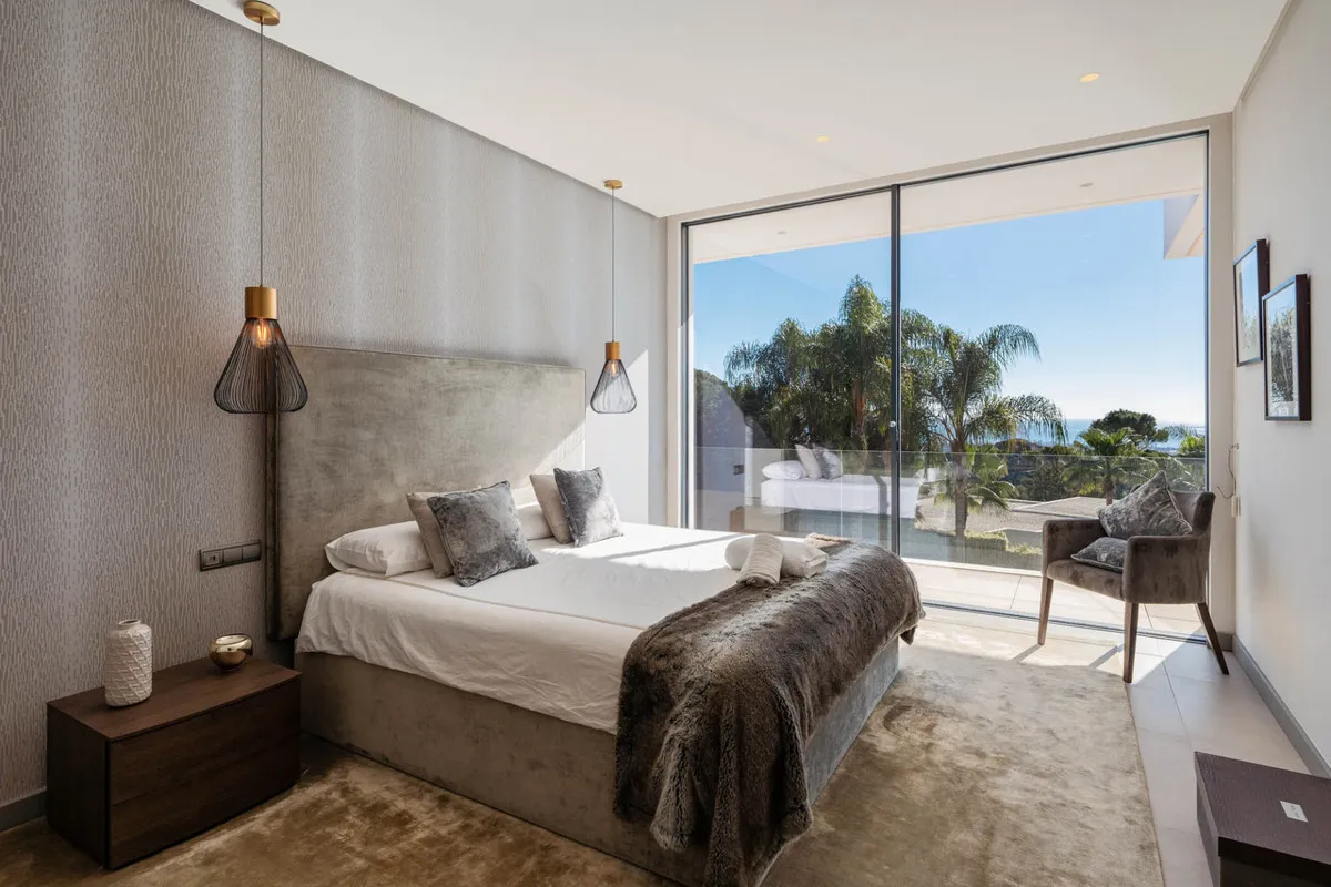 5b312fa1-d35b-4cad-89b4-693a3990b522