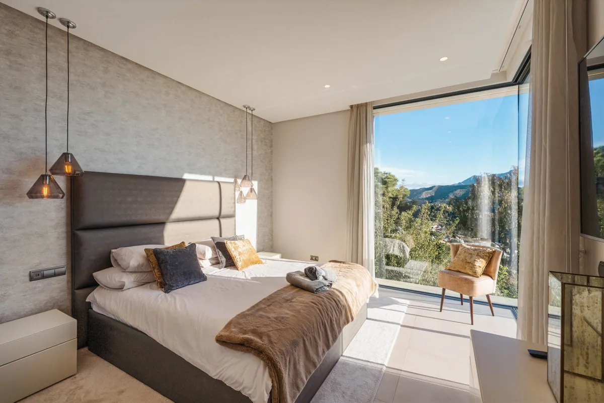 ab02f2bd-92a7-4f29-9ad8-b96122168305