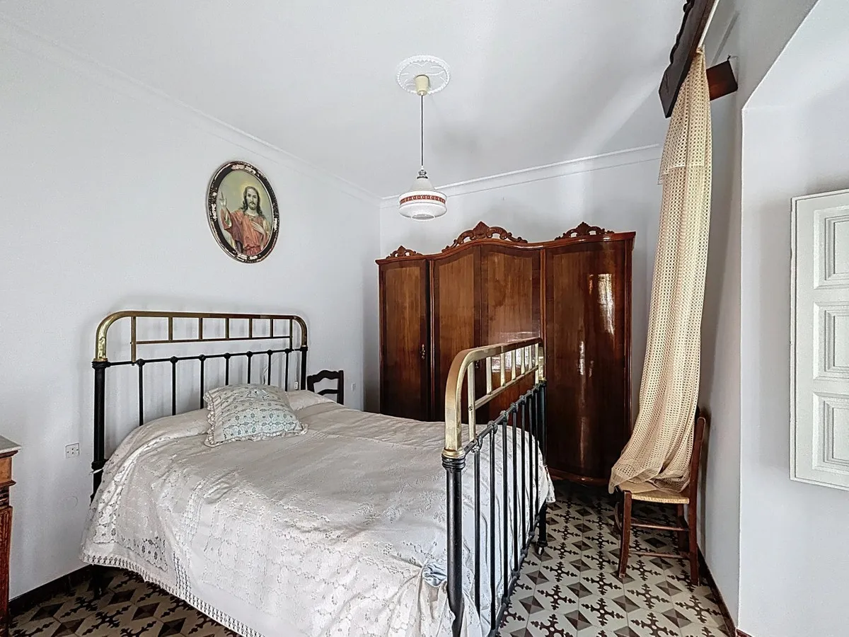 0f1f1736-bd36-49dc-8737-465fc90fd94d