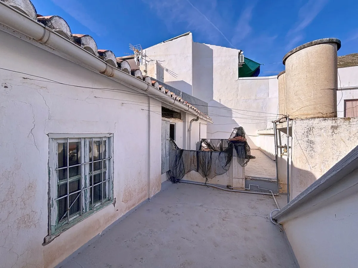 47f92a27-f7d1-45eb-bc74-9c9da7a2bef5