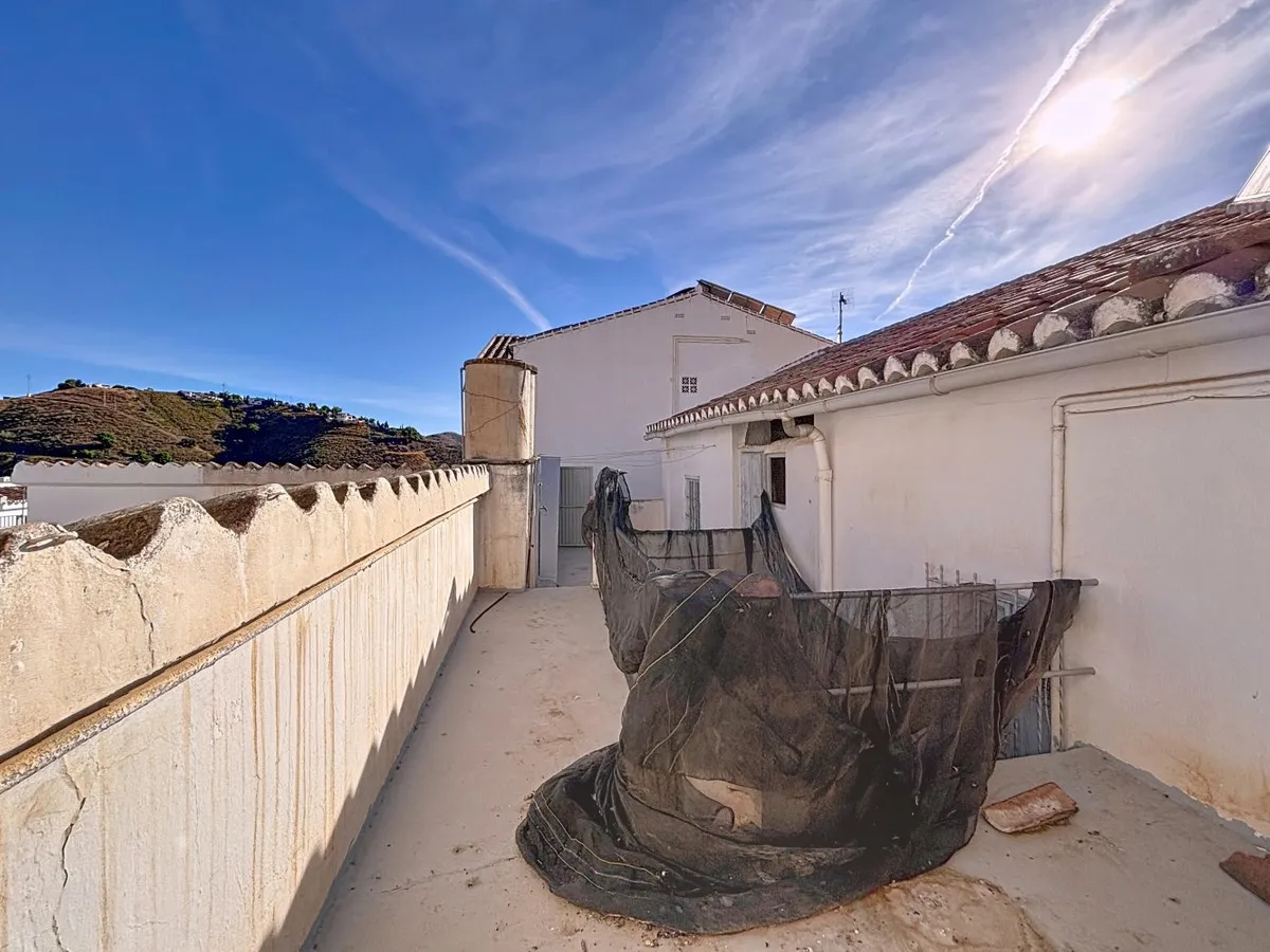 5f7afd0c-17c2-4c38-92ed-e2eddfb7c472