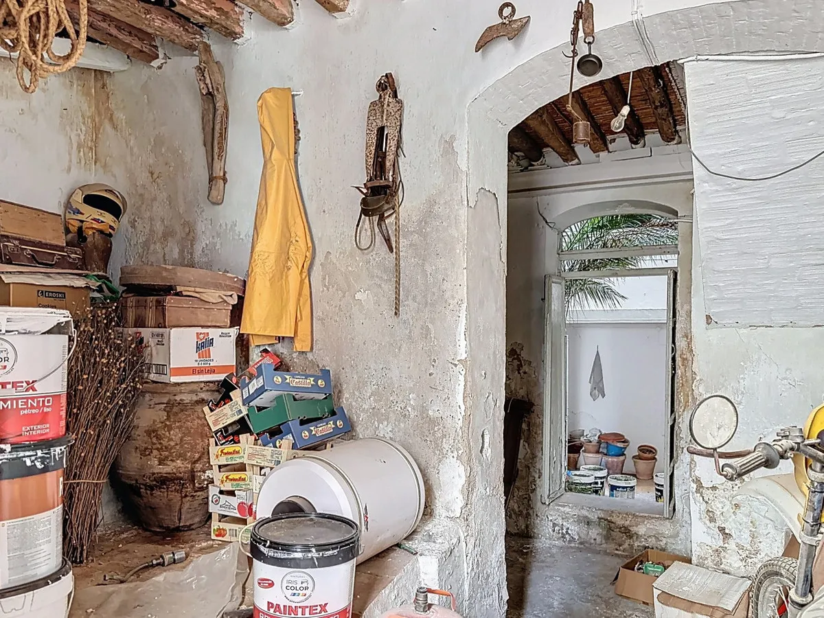 7c0efd70-593c-4b2b-b2e9-5663981d09d1