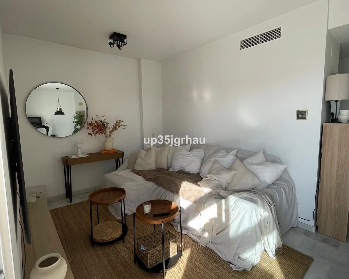 0702ac91-90d5-42fe-b5a9-52f0e188d3c2