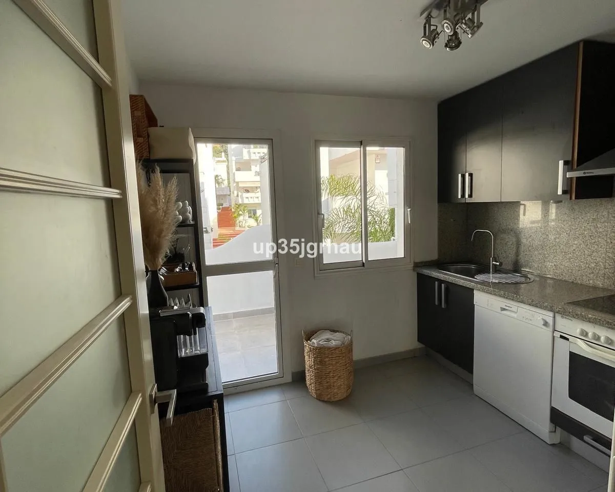 4e00bd66-8403-45d0-90db-36f455fb4e8c