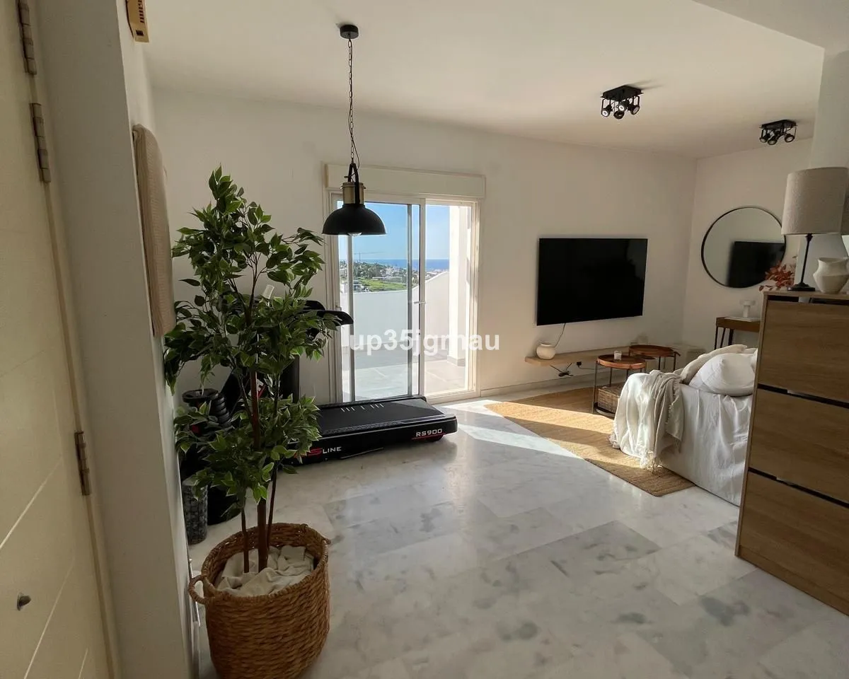 812599f8-5b8c-49b3-9a06-c3b3b2b13d43