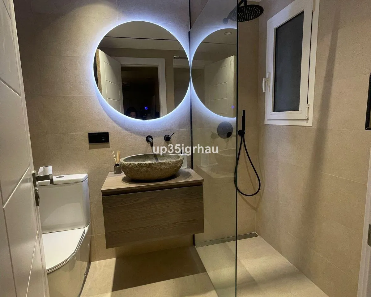 b3099db8-d676-4d1c-86cd-3f7e104bde63