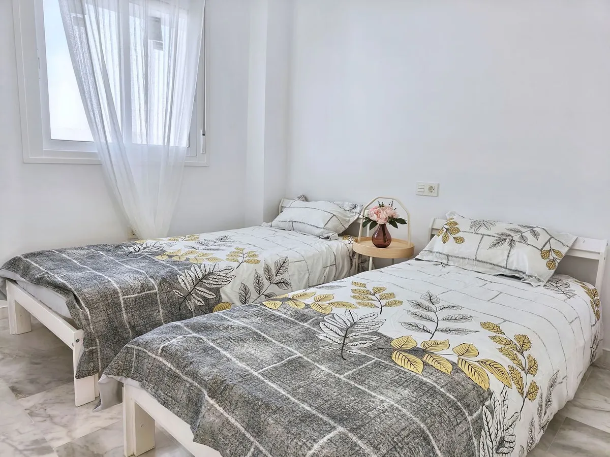 b65c4b4a-8d69-47a2-847d-2c49299979fe