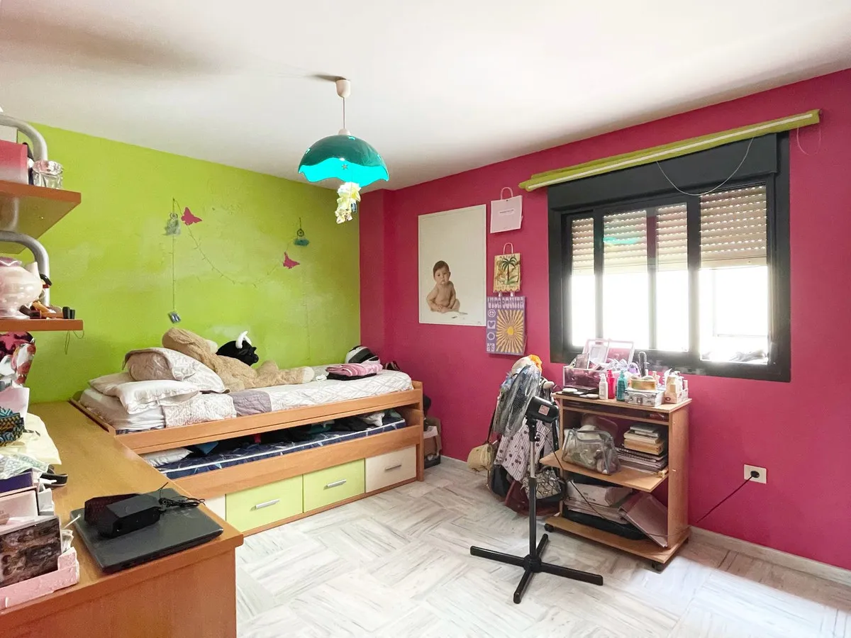 b9d9fae5-ef1c-4202-a00b-c37b4deb6b24