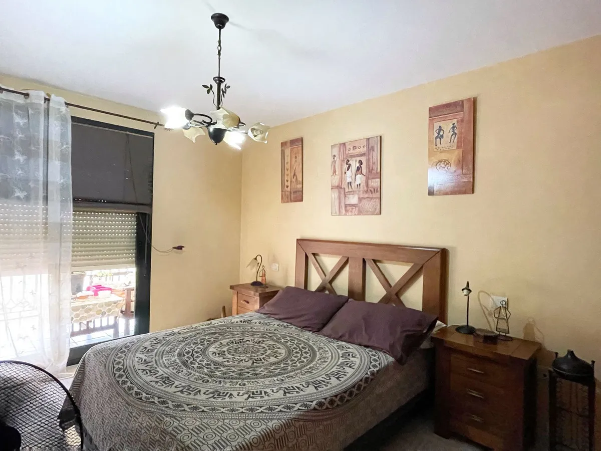 c279b590-b7b2-429f-8c22-d2784993267b