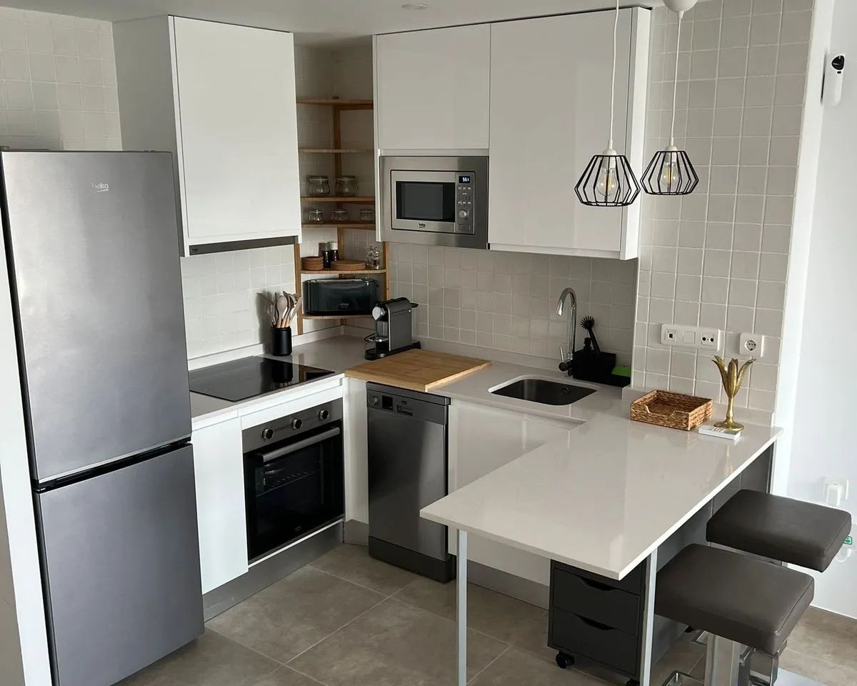 7bf70fe4-ca17-40b7-9d20-a475ce0df298