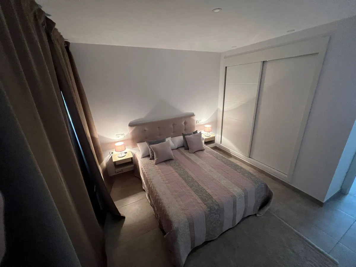 9f9200f1-34c5-4b52-a89d-2f642416b2e9