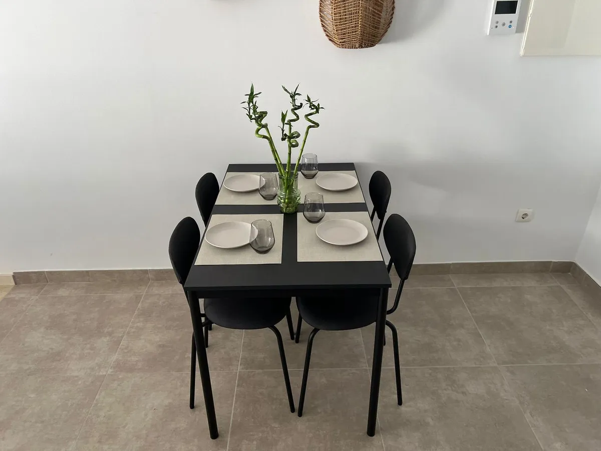 c4070378-aca3-49f5-abe8-7c7e11038667