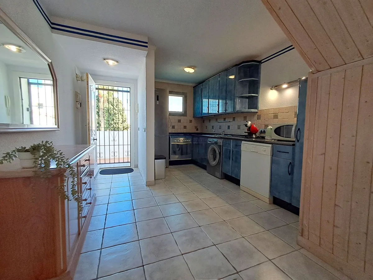 47dbd87f-79d4-469f-b4ea-a23d9d324207