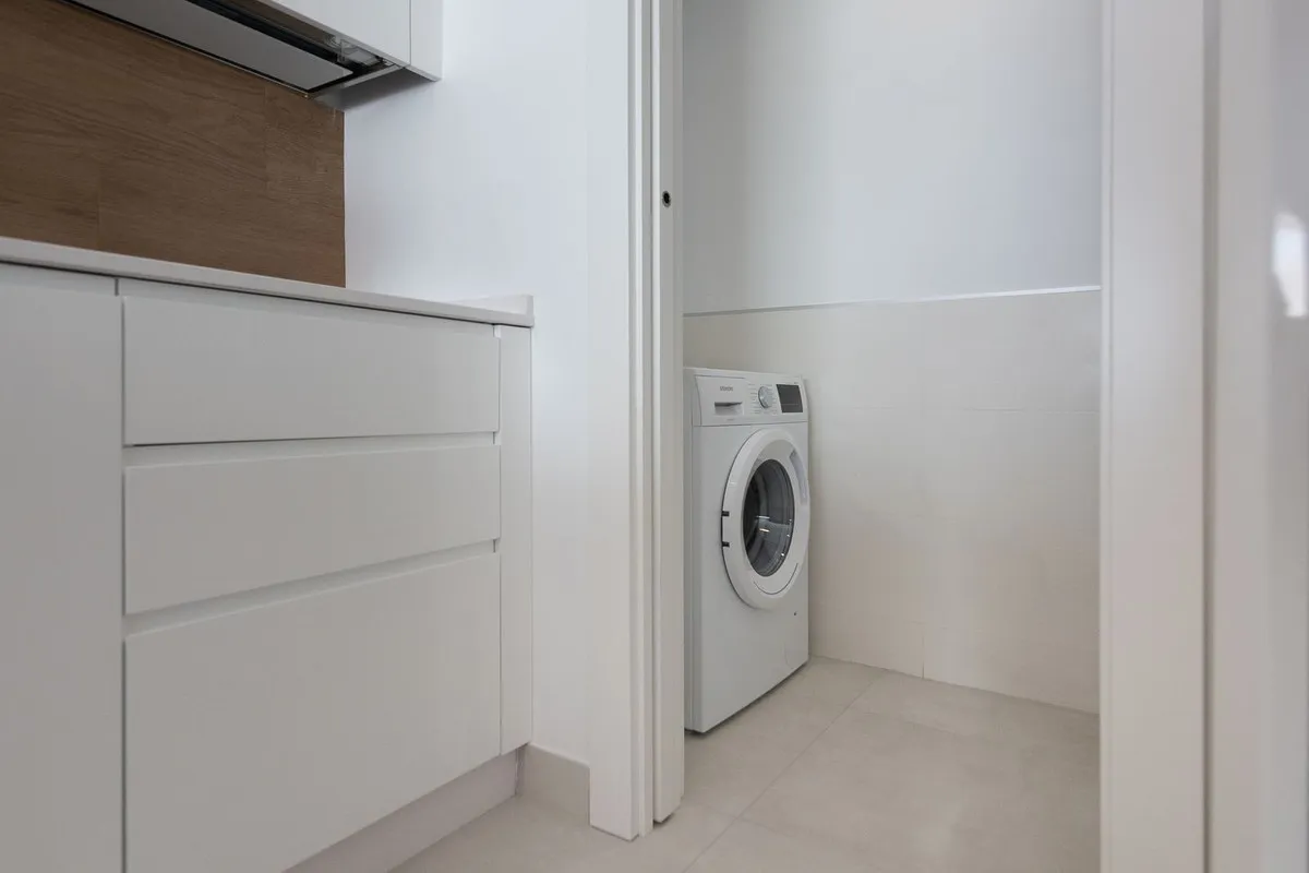 1d28d89b-6458-47d1-a2ea-a673c32c3666