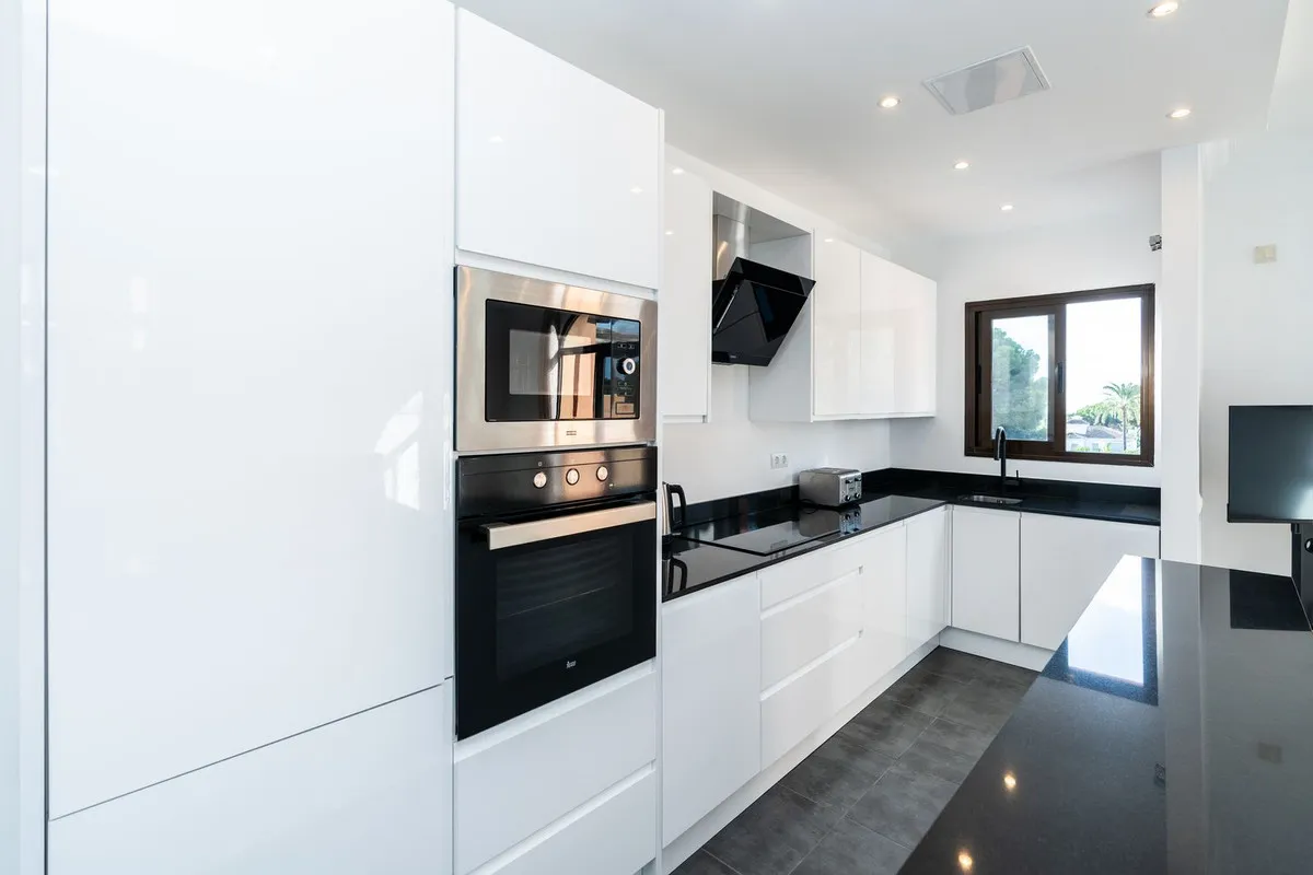 cd8f628d-9a9f-4d93-91dc-aaabe1722423