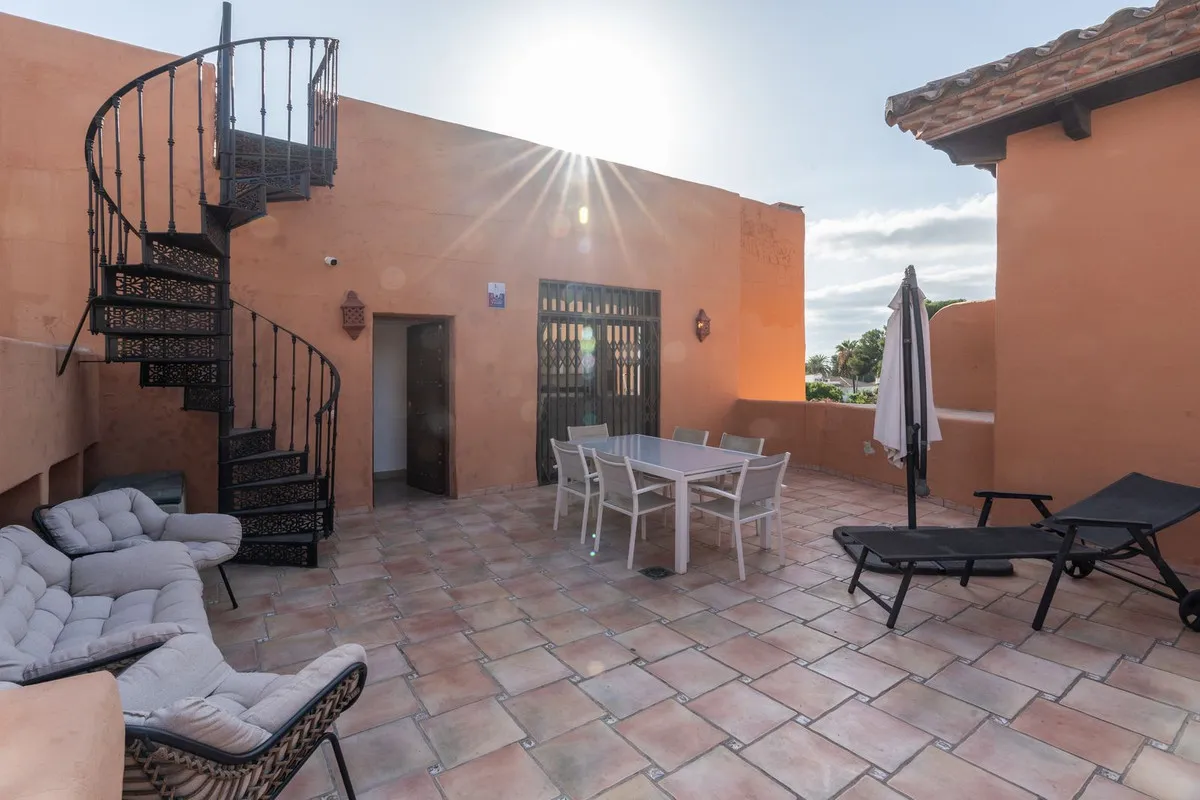 fc9ade52-cbc4-4c22-ab4e-5c58d34bf1ac