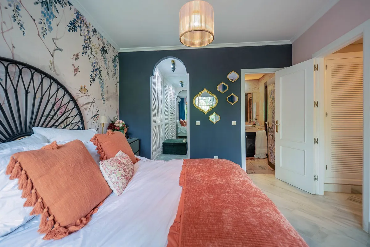 155fceab-ccb7-470c-ba7b-ec8c13d11928