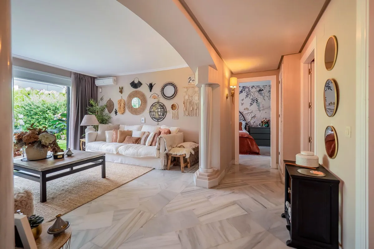 e5b7aa54-7d67-442a-a66a-c4c5ae640f8b