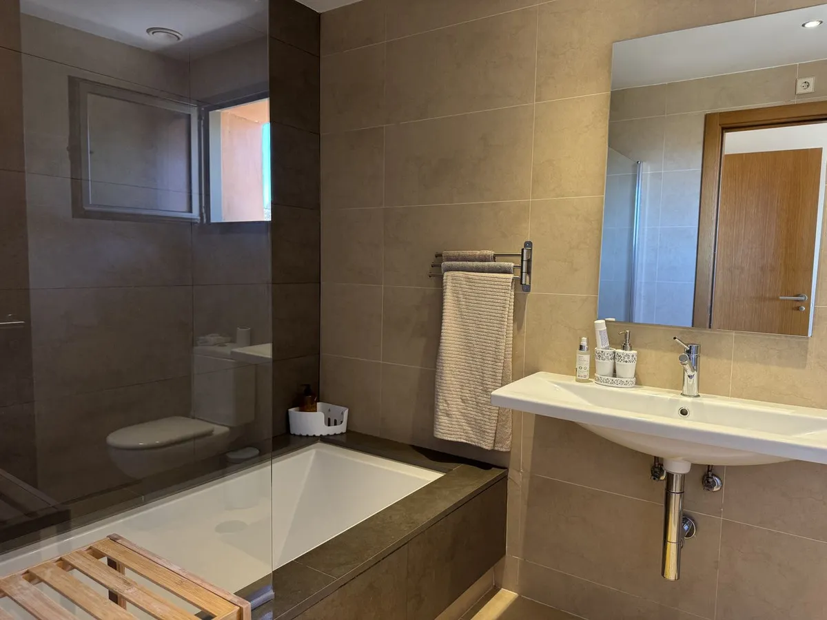 e92e72d9-3ed0-41f7-808b-c576ea42acd7