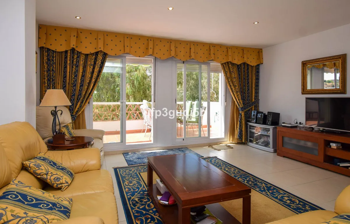 a8e63482-9a4a-49f3-a36d-8618d2728a18