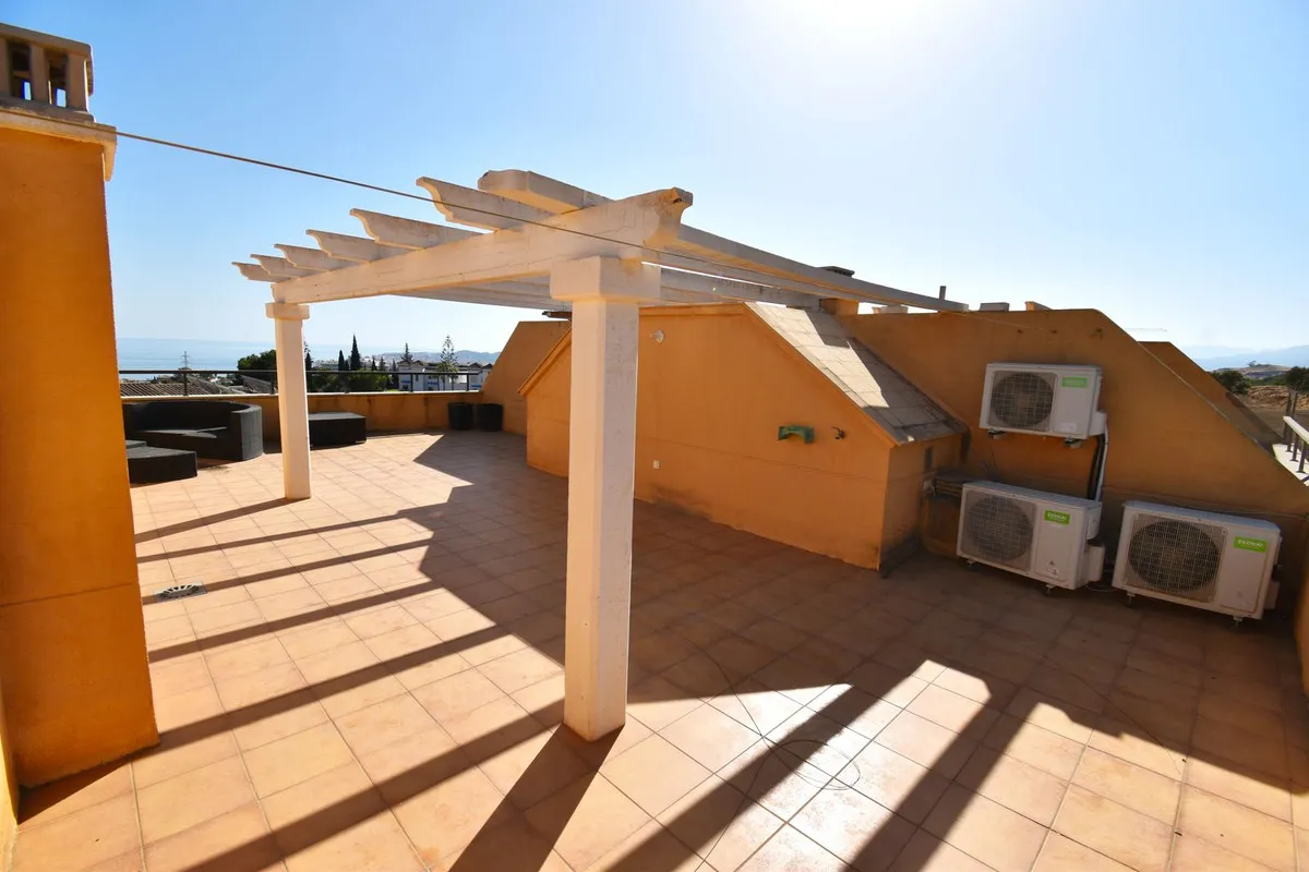 5a2d9d98-f3c1-467a-ad5a-4a447b039bea