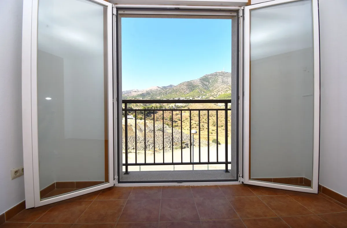 b9e7c56c-35be-47cd-b182-9a487df7134c