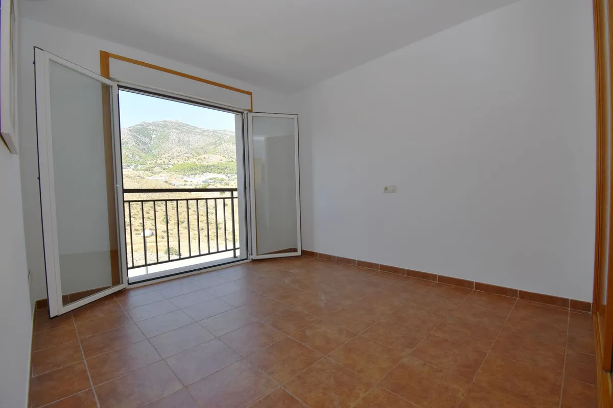 eb846395-9ebf-4984-9394-2aa9e63ba174