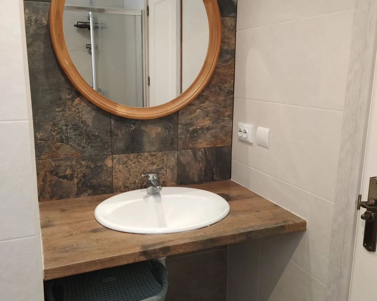 9f15917a-59b9-4ae4-b1a9-e05bec4afd71