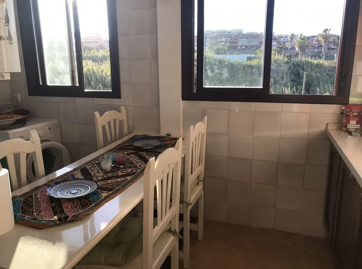 b7b02dd8-ab64-4d2c-a2b6-b719f8cdf83b