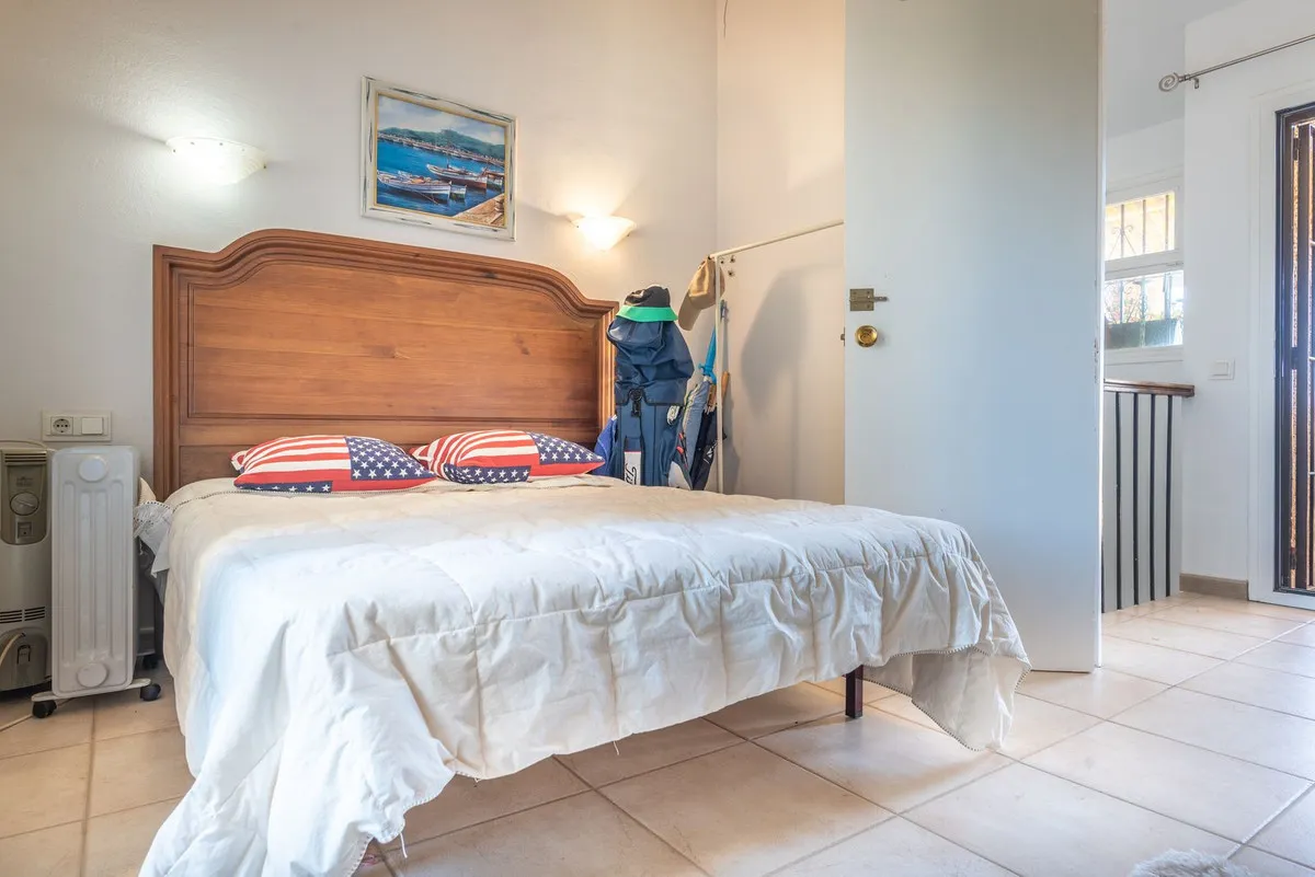 1a1af9a7-a5a5-4595-b9ea-37f60359e702