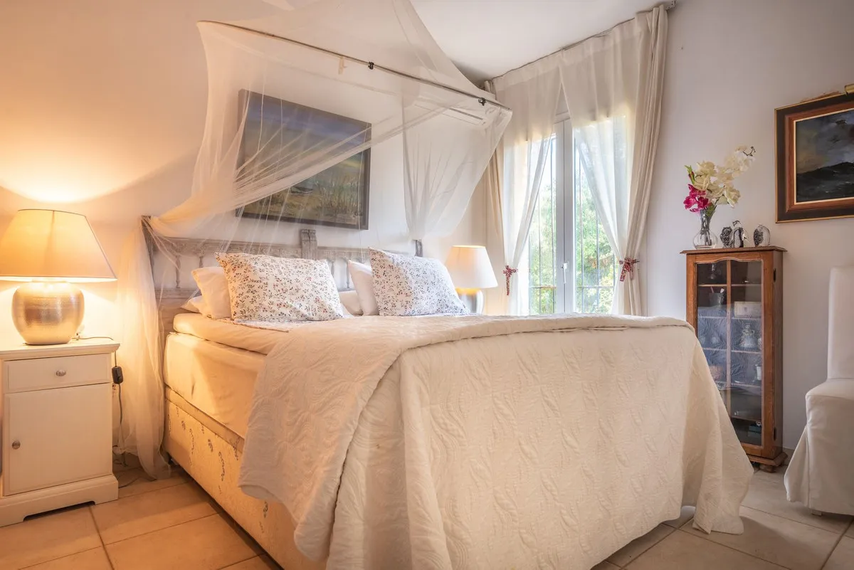 2e179bce-074d-4f3f-9e02-57f1fbbad764