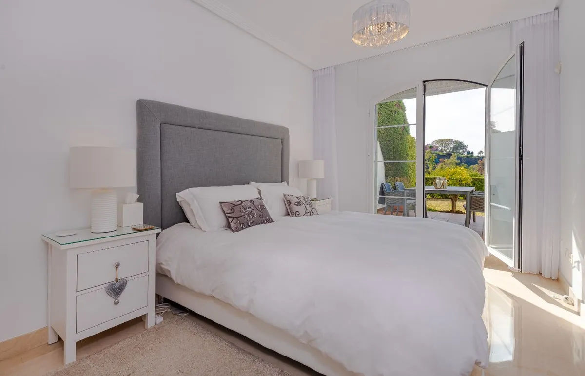 101fe758-3dbd-40ec-9efd-abe2dc4d11c7