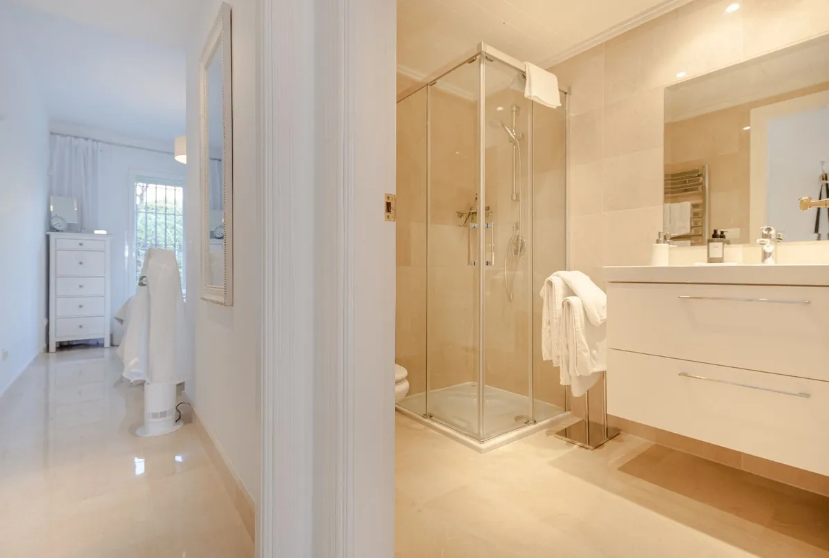 abf35948-b219-477c-98c5-a1a4285bef21