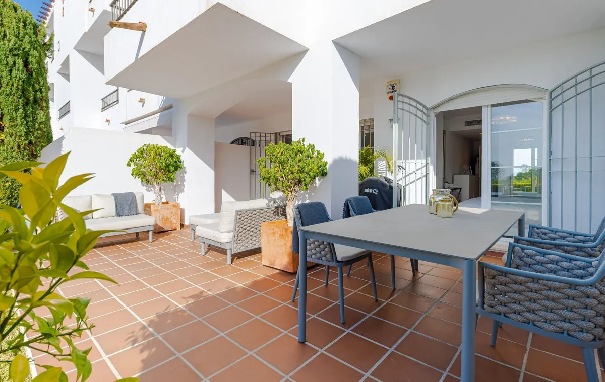 efd368f8-bffa-482e-96c2-795c067e8437