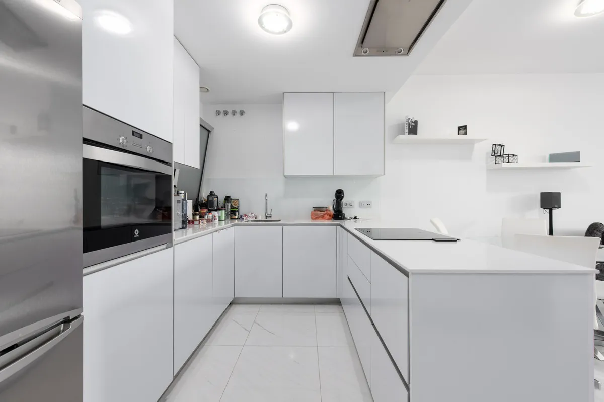 202517bf-1395-4b0d-99a7-37c21fed757f