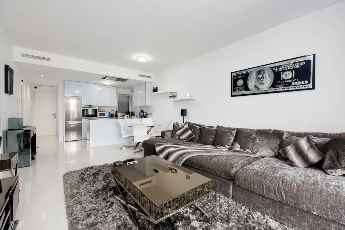 74ef2f4b-25ad-40a2-a55e-04a7bf608a79