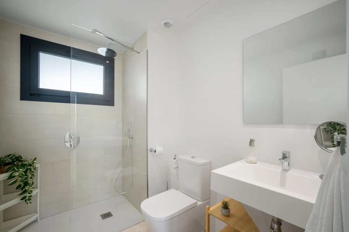 a92692fb-568b-41a6-aa13-554400388131