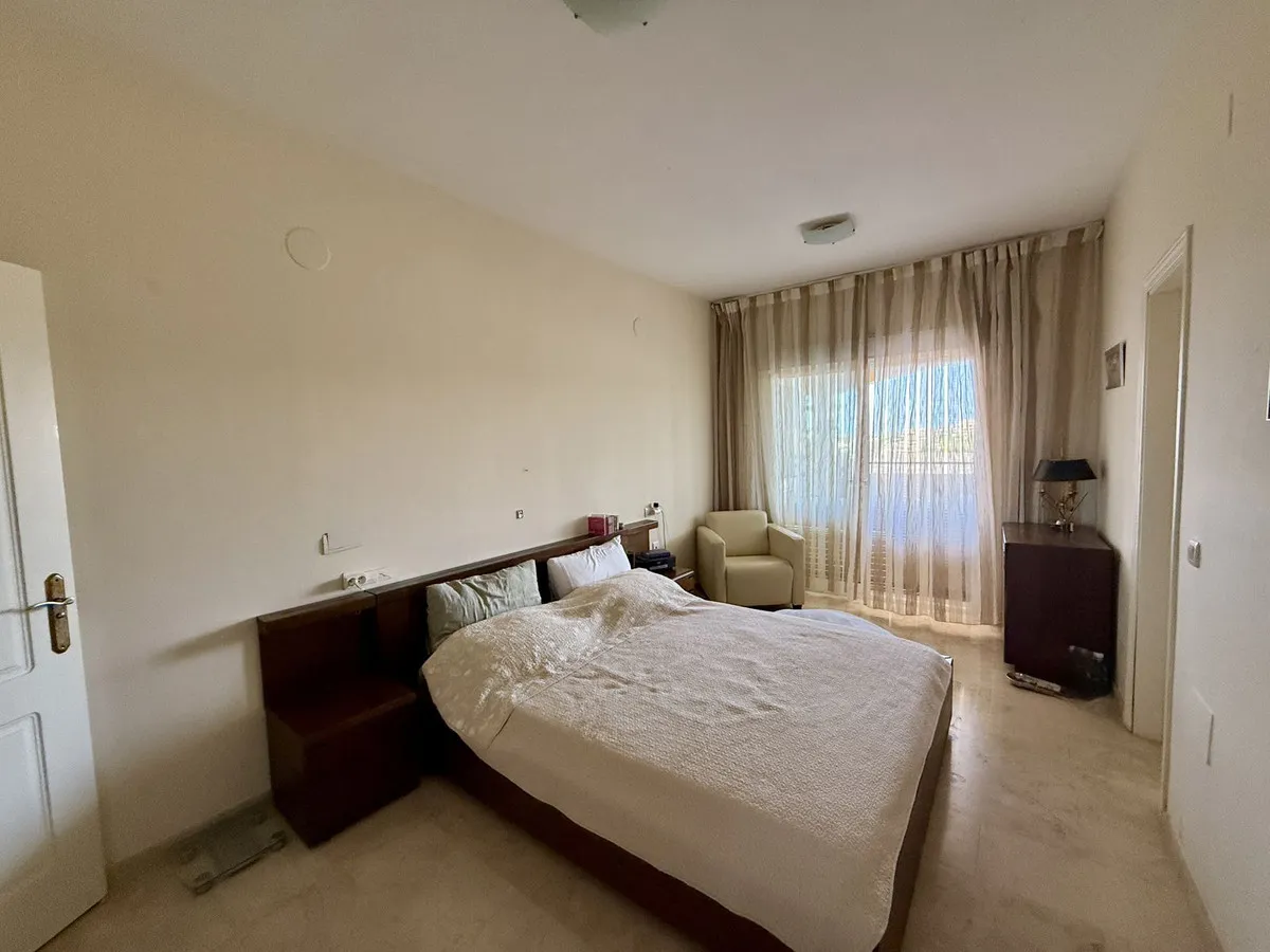 68e979f8-b80d-444f-aa03-73f35bd98cb9