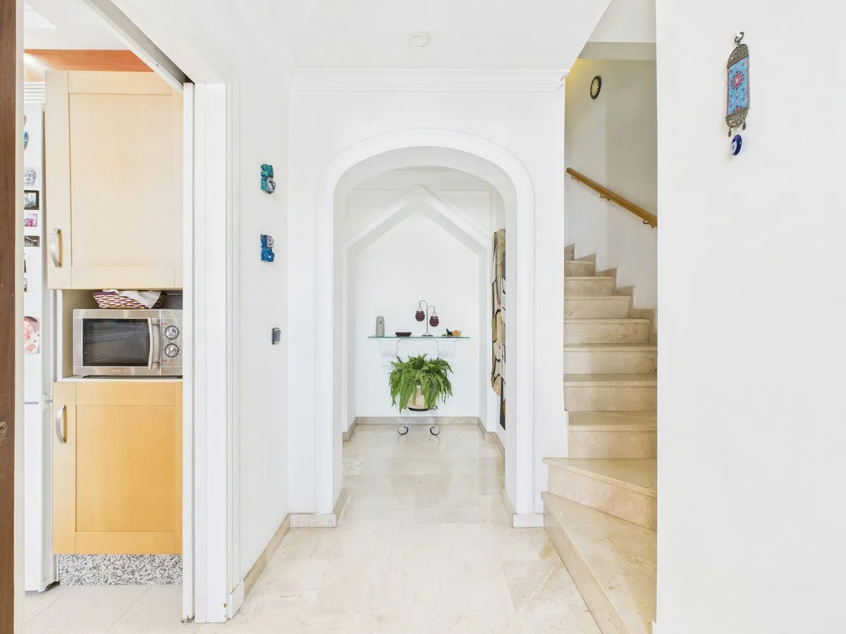 1d457fad-6a99-4922-886b-f6891e0278d5