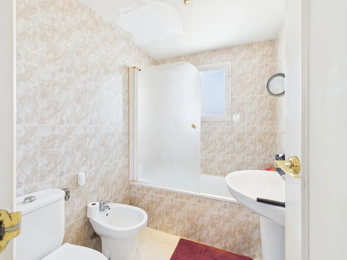 b4e5aa3c-5295-46c4-9099-1319dd8386b4