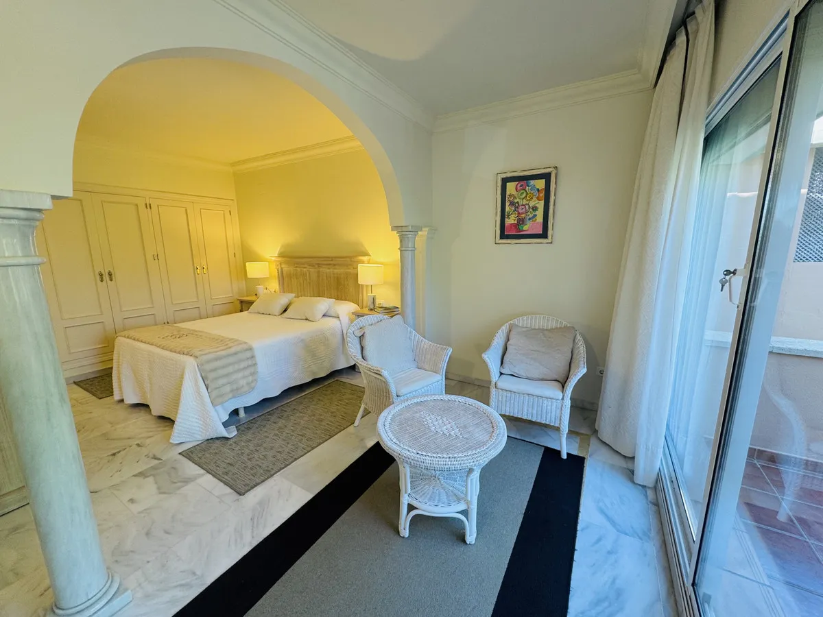 1b39e386-b058-4e65-b34d-fbcc07d0a910