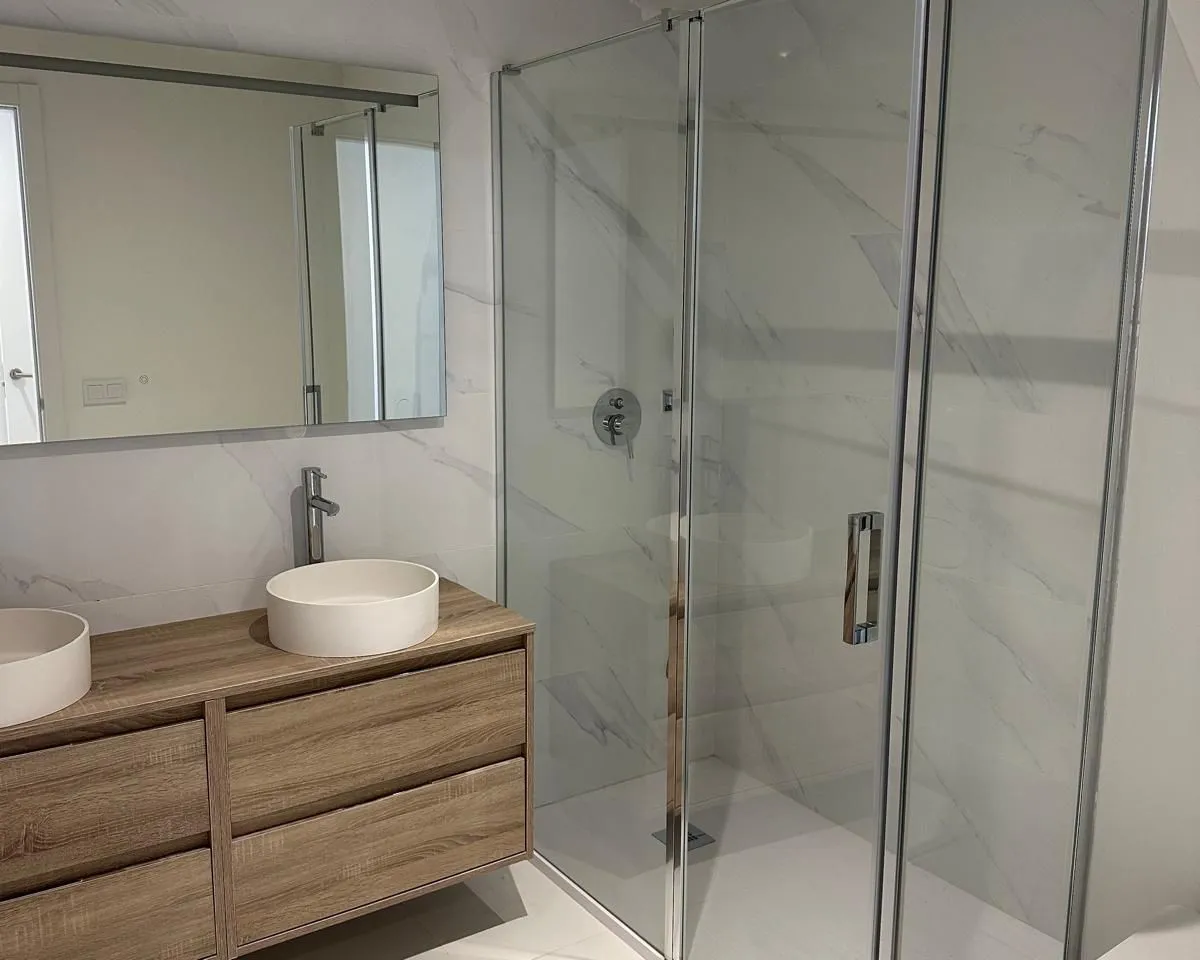 1653d571-8128-46c6-b309-1ec85d23427c