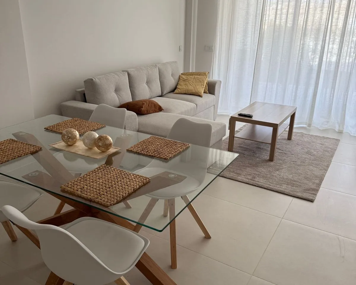 d9ddc6d1-cc13-4b9b-8804-cecf36e85aea